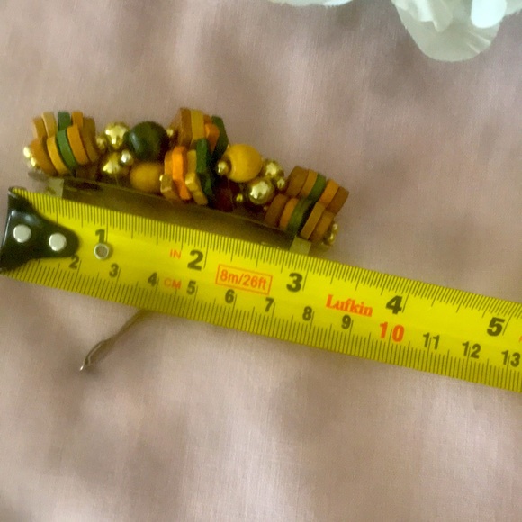 Raised Wood & Gold Beadwork Hair Brooch - Picture 7 of 9